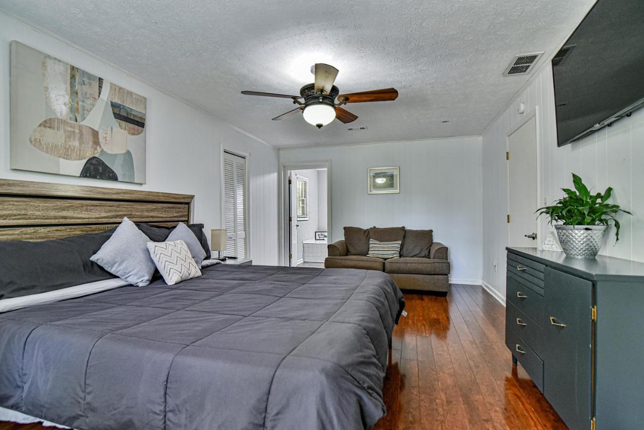 South Asheville Home With Hot Tub Just 11 Miles To Downtown Экстерьер фото